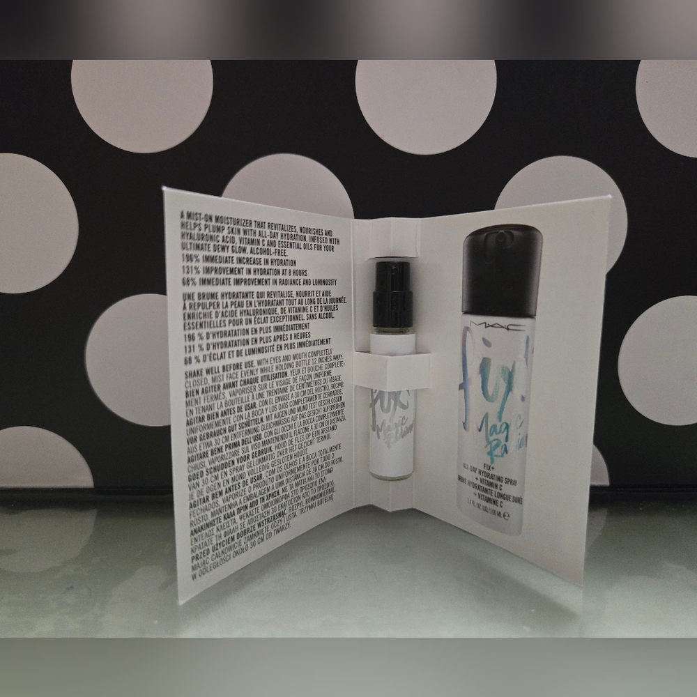 5/$25✨️M.A.C Setting Spray✨️ - Picture 2 of 2